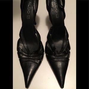 Pointy stylish shoes